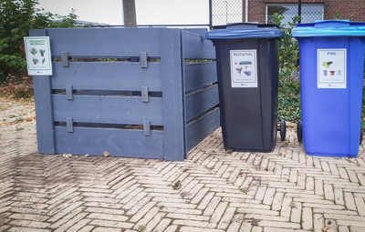 Nieuwe afvalhoek op de begraafplaatsen